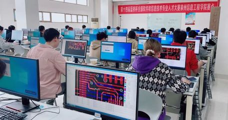 82個(gè)獎(jiǎng)項(xiàng)!第十四屆藍(lán)橋杯全國(guó)軟件和信息技術(shù)專業(yè)人才大賽,泉信學(xué)子獲佳績(jī)!